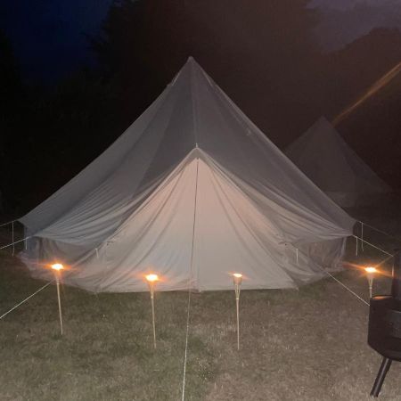 فندق سكيغنيسفي  Luxury Glamping At The Riverside المظهر الخارجي الصورة