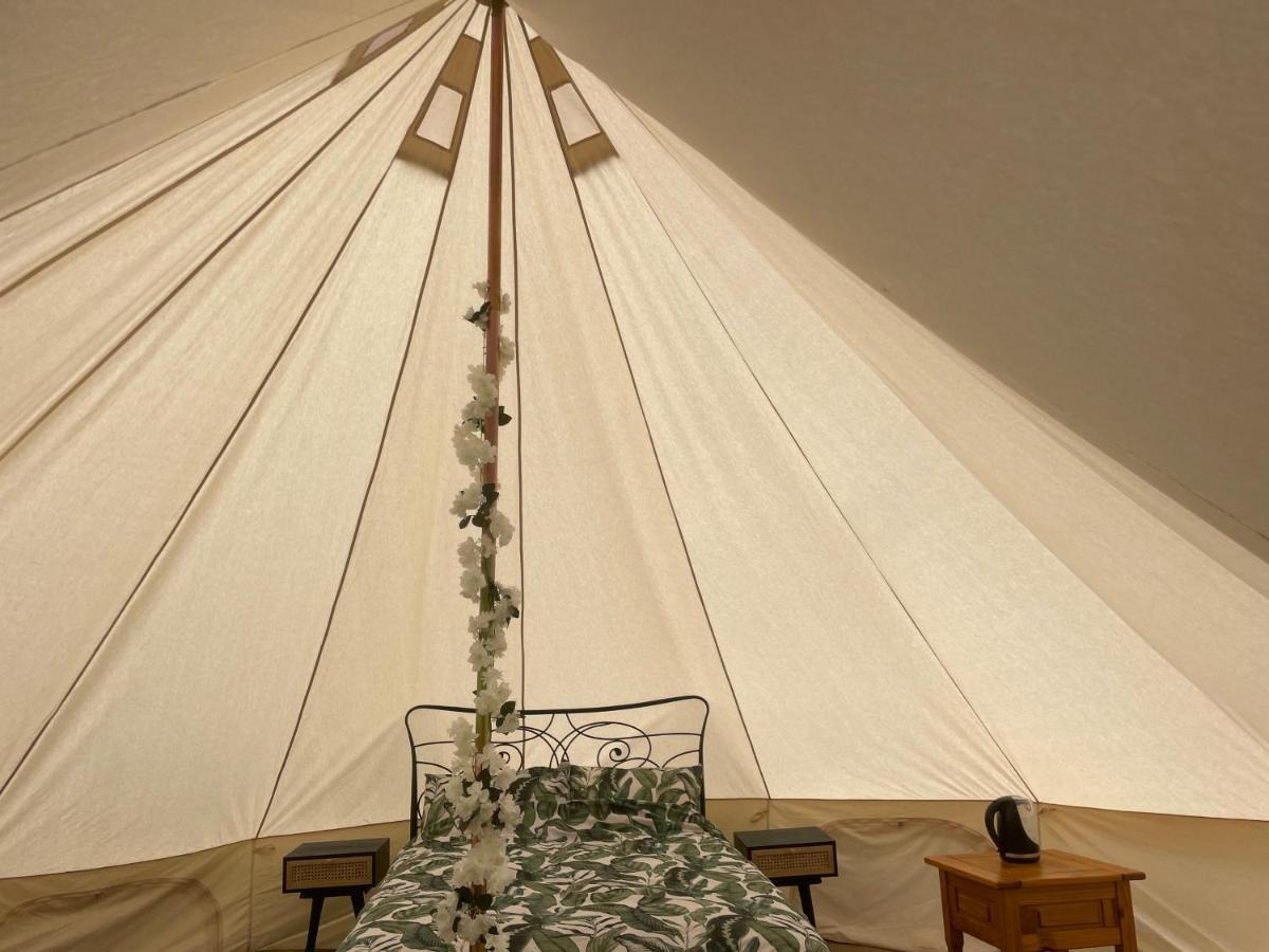 فندق سكيغنيسفي  Luxury Glamping At The Riverside المظهر الخارجي الصورة